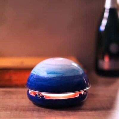 Egloo è diffusore per aromaterapia, umidificatore per ambienti e scaldino Arreda la tua casa e arreda il tuo ufficio con questo gadget moderno prodotto con la migliore ceramica di Deruta
